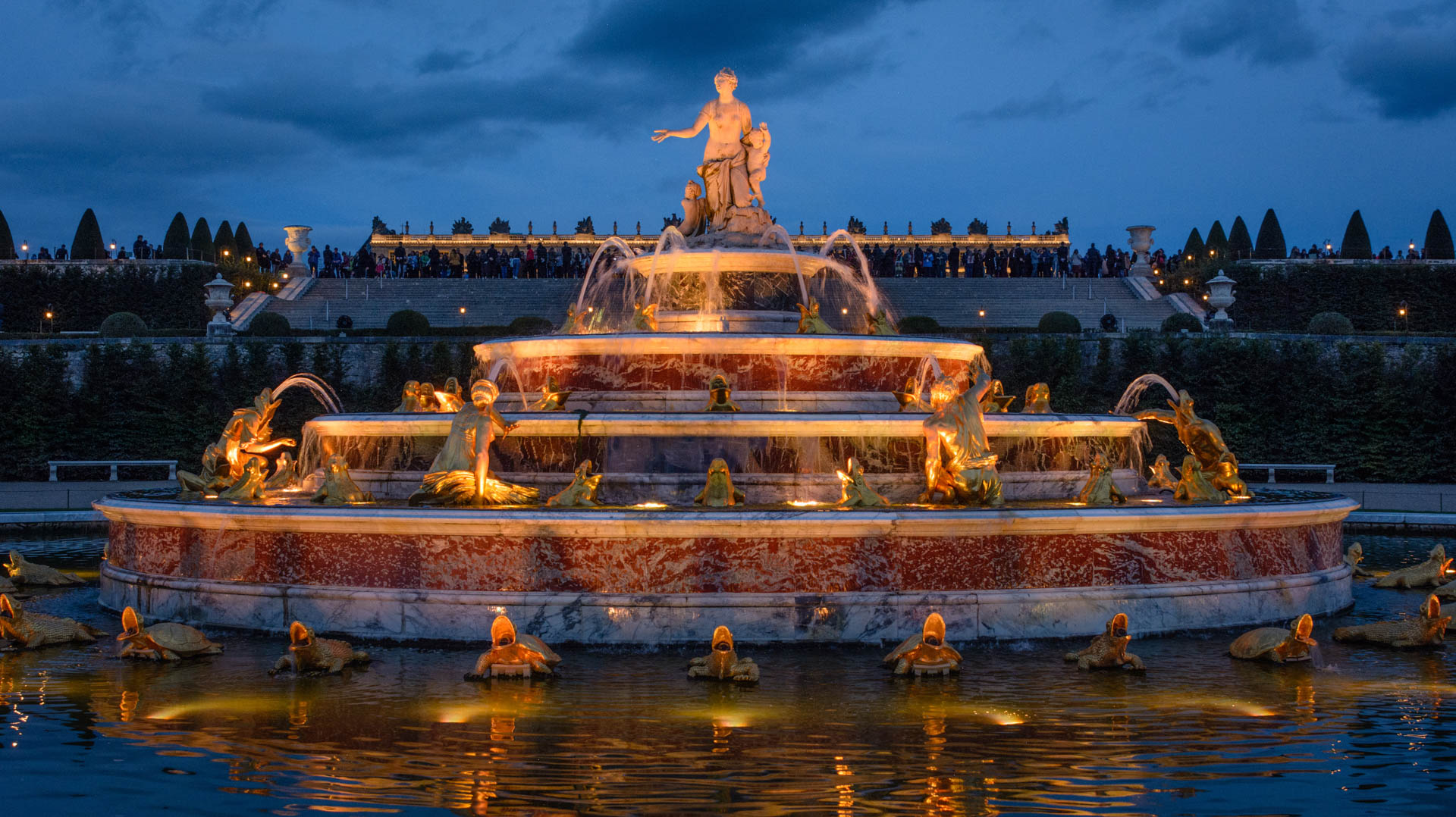 Versailles Verses Fountain